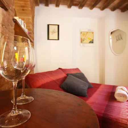 Apartament La Casa Della Sartina Siena
